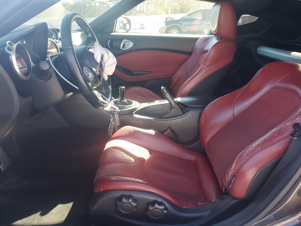 2010 NISSAN 370Z - Фото 7
