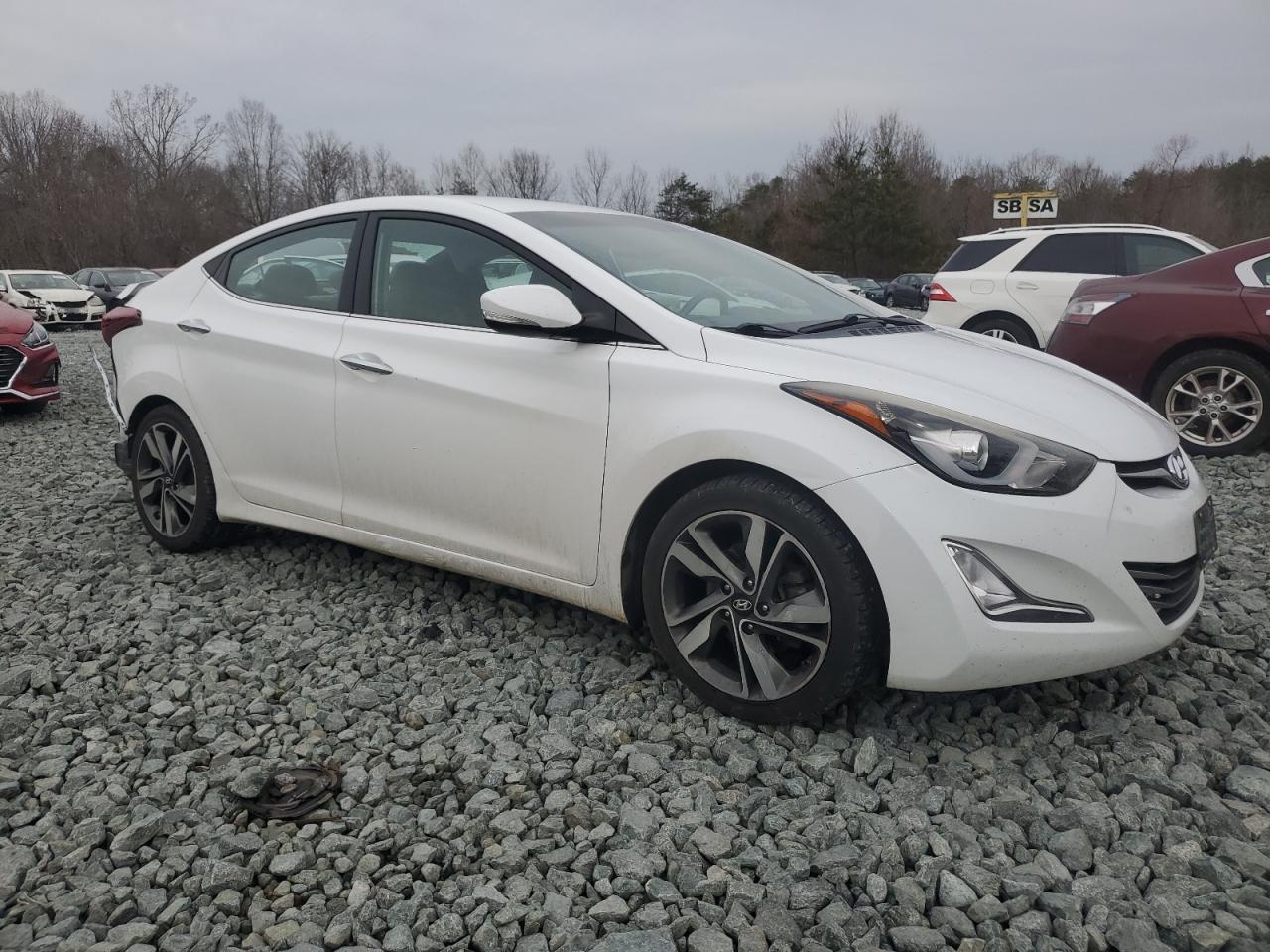 2015 HYUNDAI ELANTRA SE - Image 4