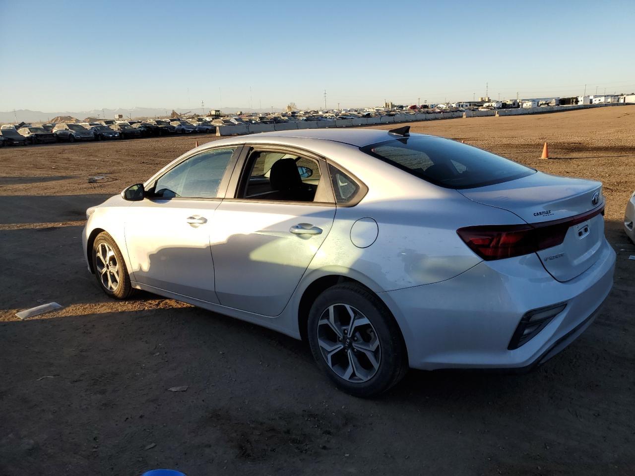2021 KIA FORTE FE - Фото 2
