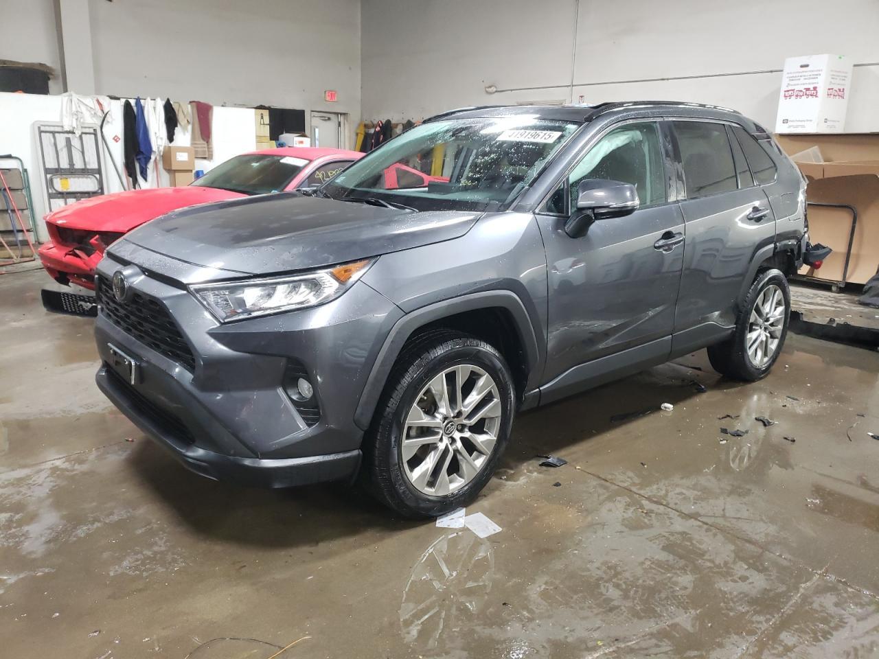 2019 TOYOTA RAV4 XLE P