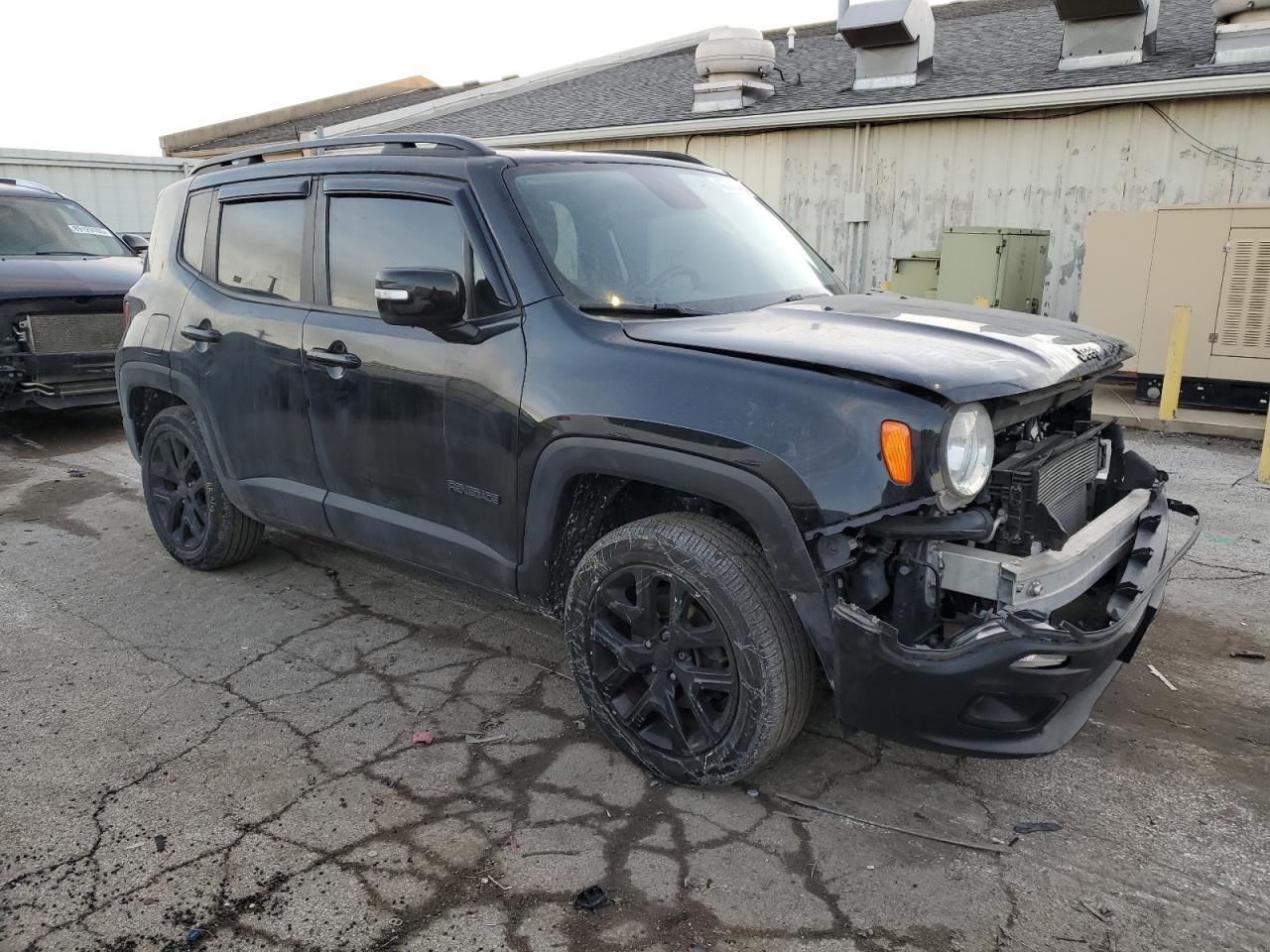 2017 JEEP RENEGADE L - Image 4