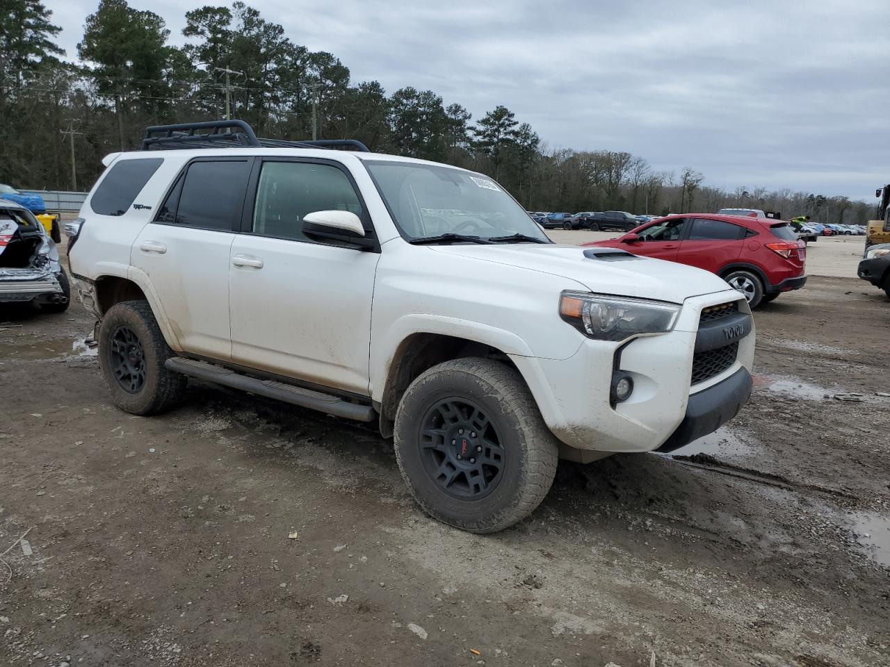 2019 TOYOTA 4RUNNER SR - Фото 4