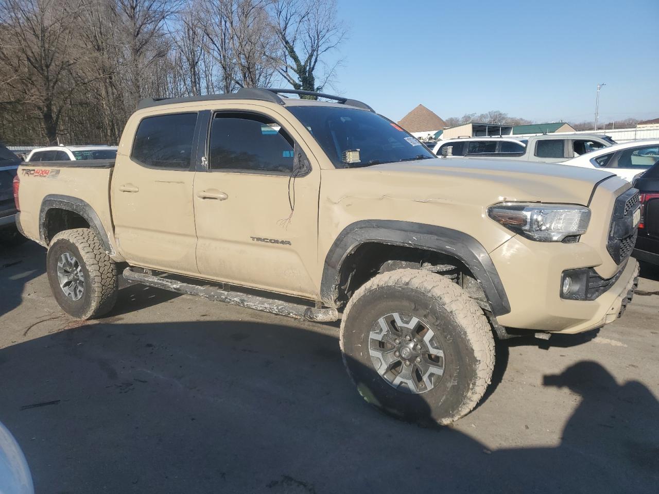 2017 TOYOTA TACOMA DOU - Фото 4
