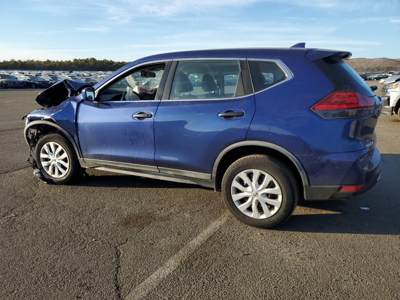 2018 NISSAN ROGUE S - Фото 2