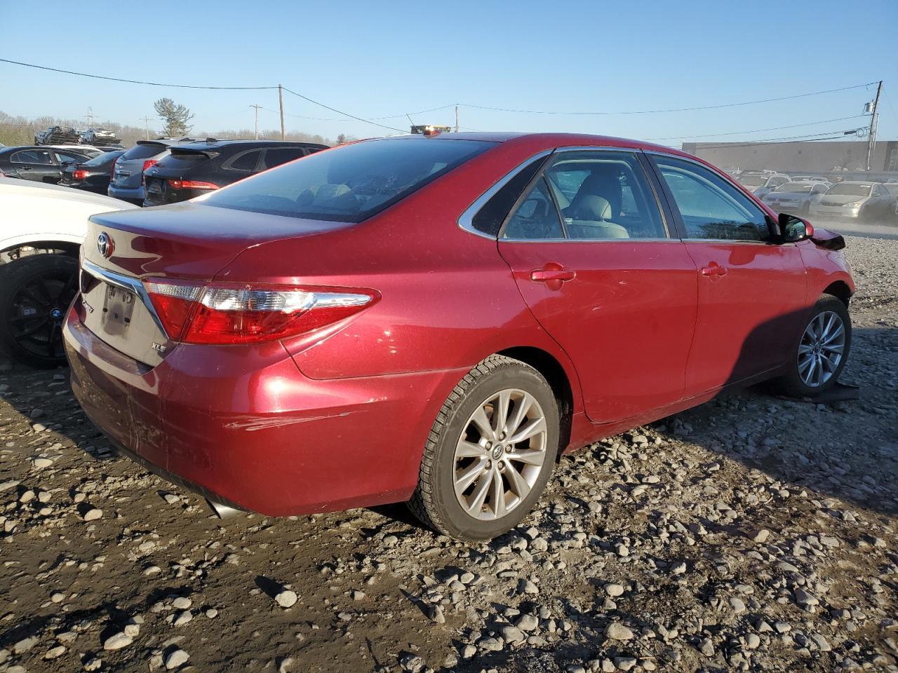 2017 TOYOTA CAMRY LE - Image 3