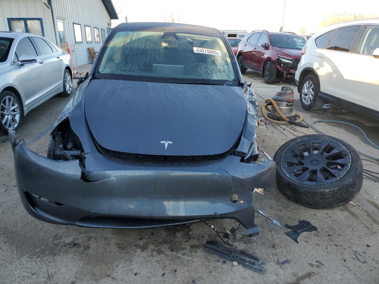 2023 TESLA MODEL Y - Image 5