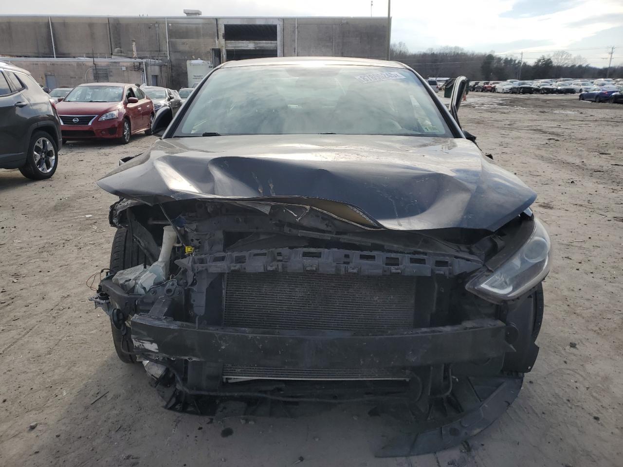 2017 HYUNDAI ELANTRA SE - Image 5