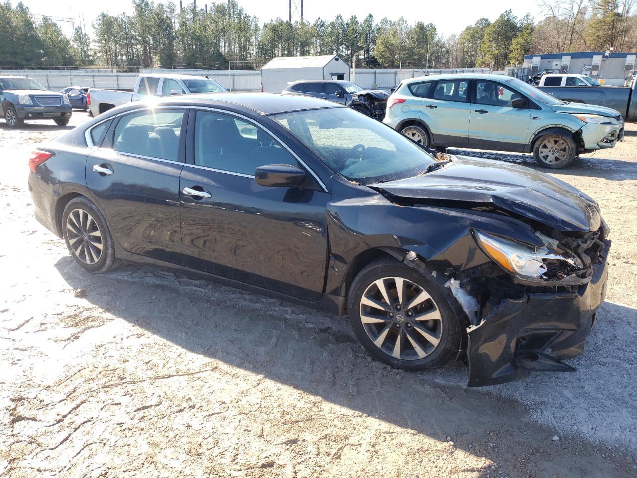 2017 NISSAN ALTIMA 2.5 - Image 4