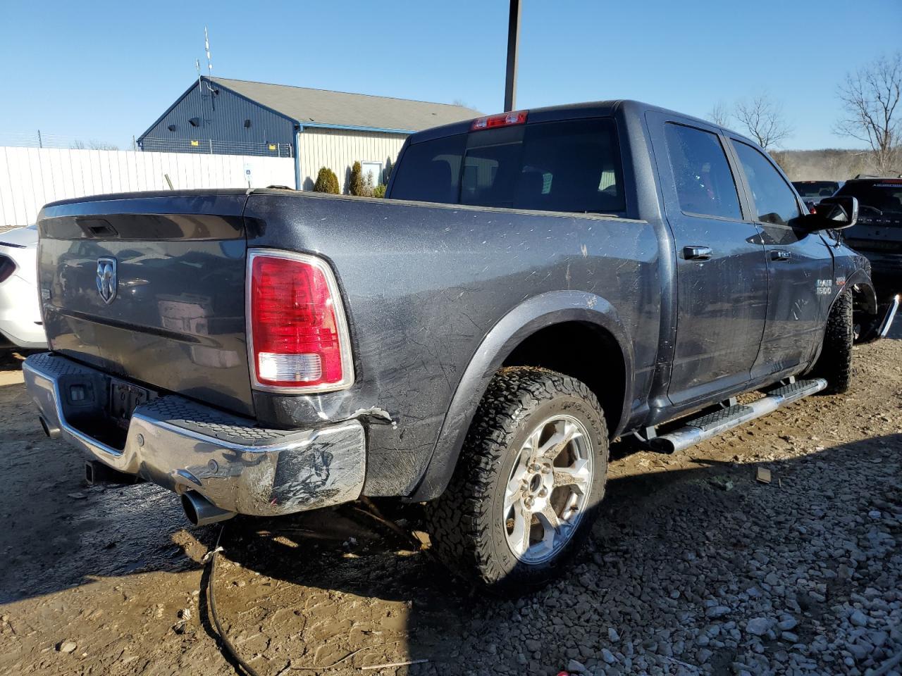 2017 RAM 1500 LARAM - Image 3
