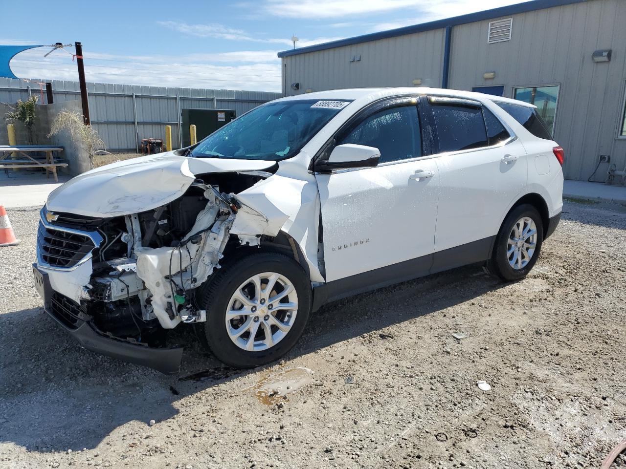 2018 CHEVROLET EQUINOX LT car image