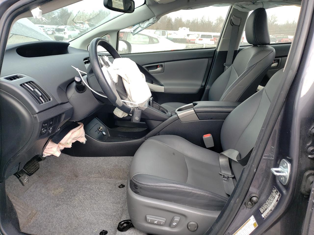 2015 TOYOTA PRIUS - Фото 7