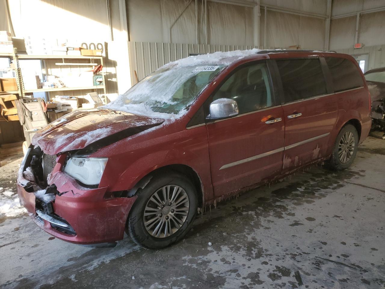 2014 CHRYSLER TOWN & COU