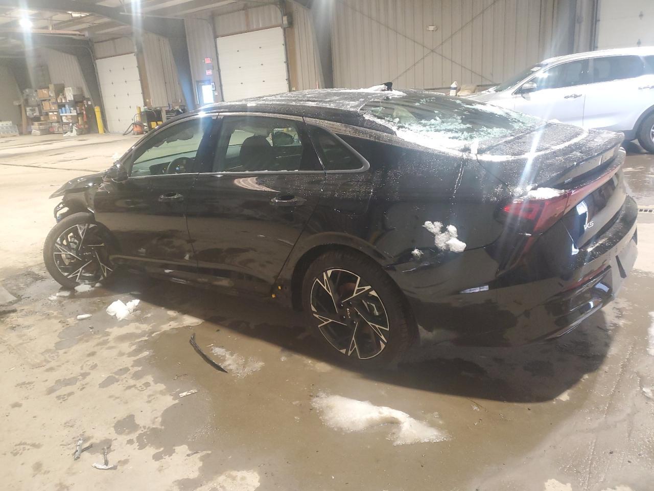 2025 KIA K5 GT LINE - Фото 2