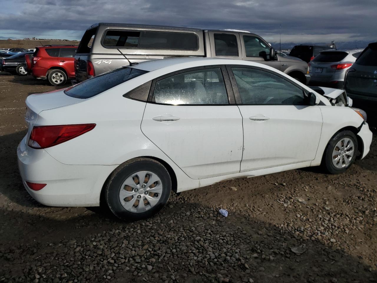 2017 HYUNDAI ACCENT SE - Image 3