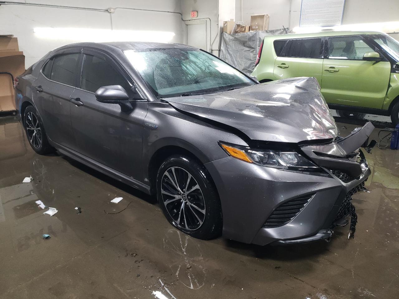 2020 TOYOTA CAMRY SE - Image 4