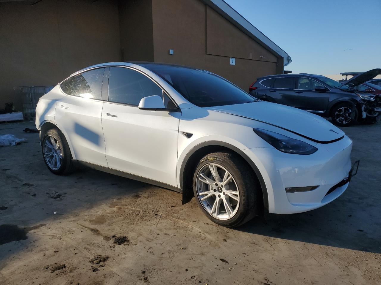 2023 TESLA MODEL Y - Image 4