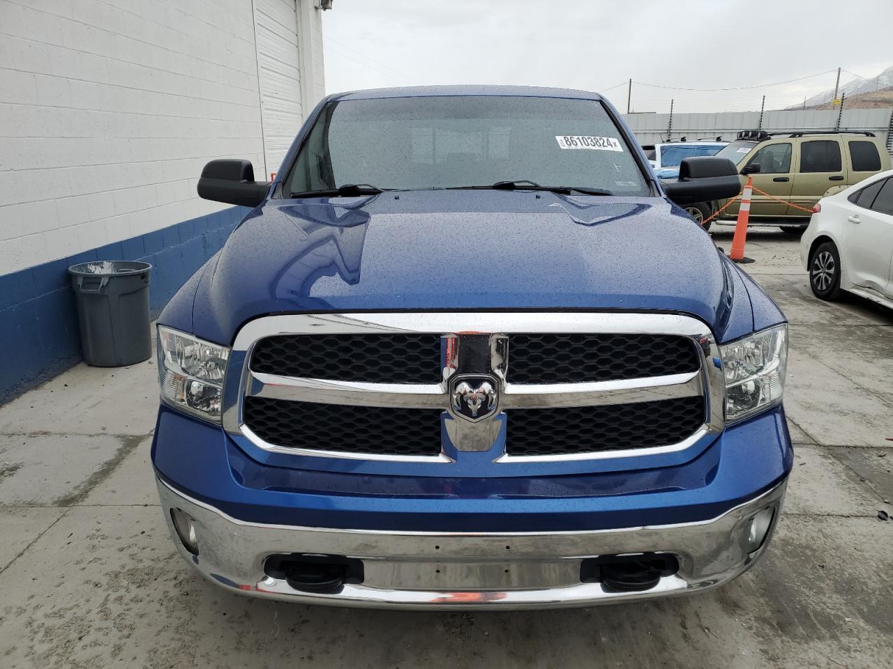 2017 RAM 1500 SLT - Image 5