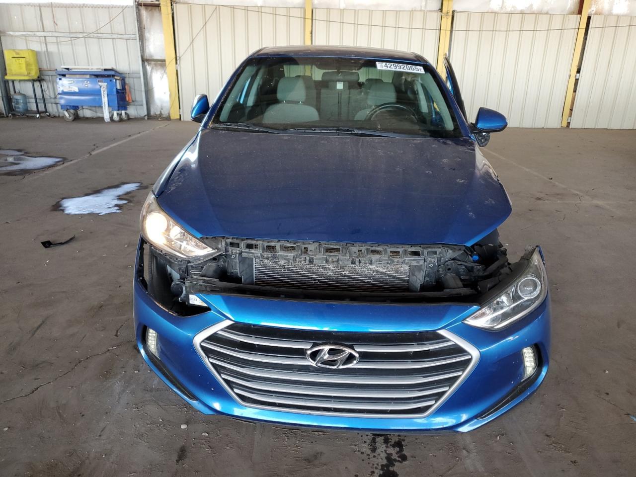 2017 HYUNDAI ELANTRA SE - Image 5