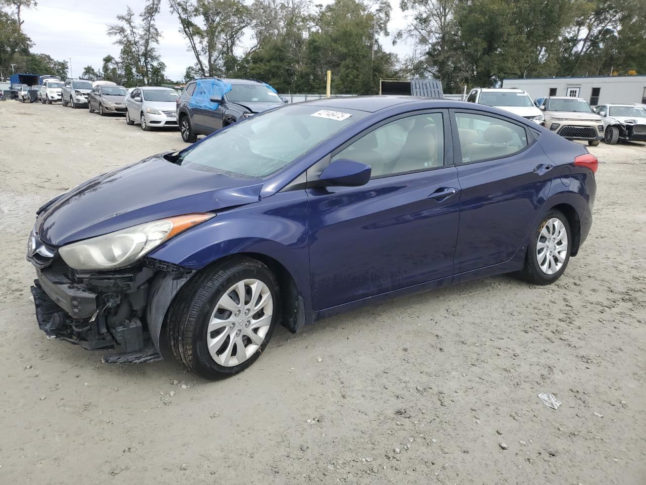 2013 HYUNDAI ELANTRA GL