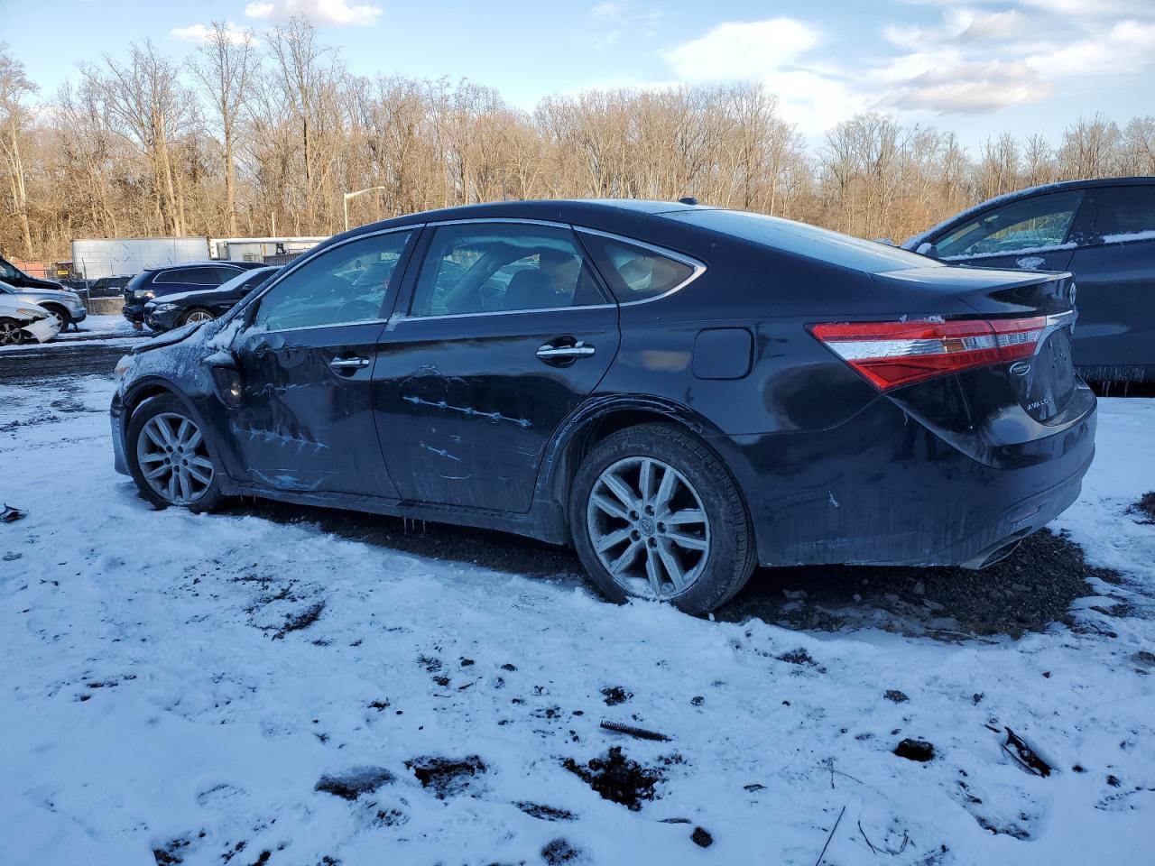 2015 TOYOTA AVALON XLE - Image 2