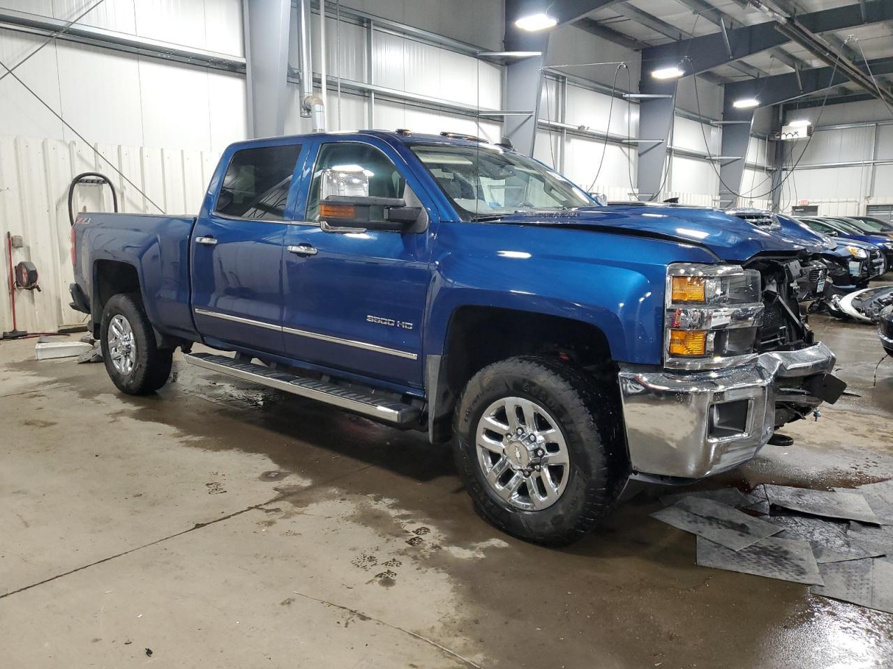 2018 CHEVROLET SILVERADO - Image 4