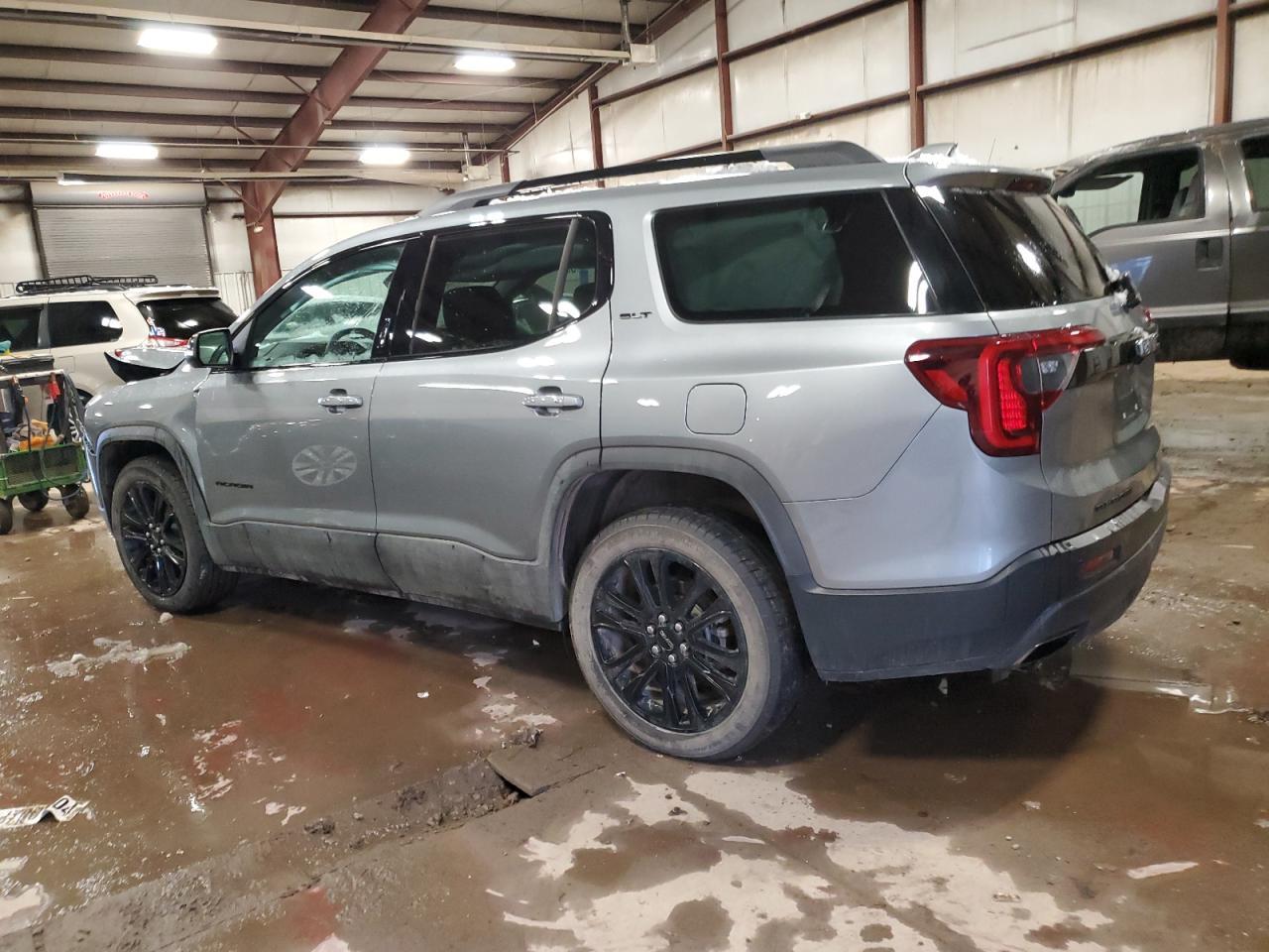2023 GMC ACADIA SLT - Фото 2