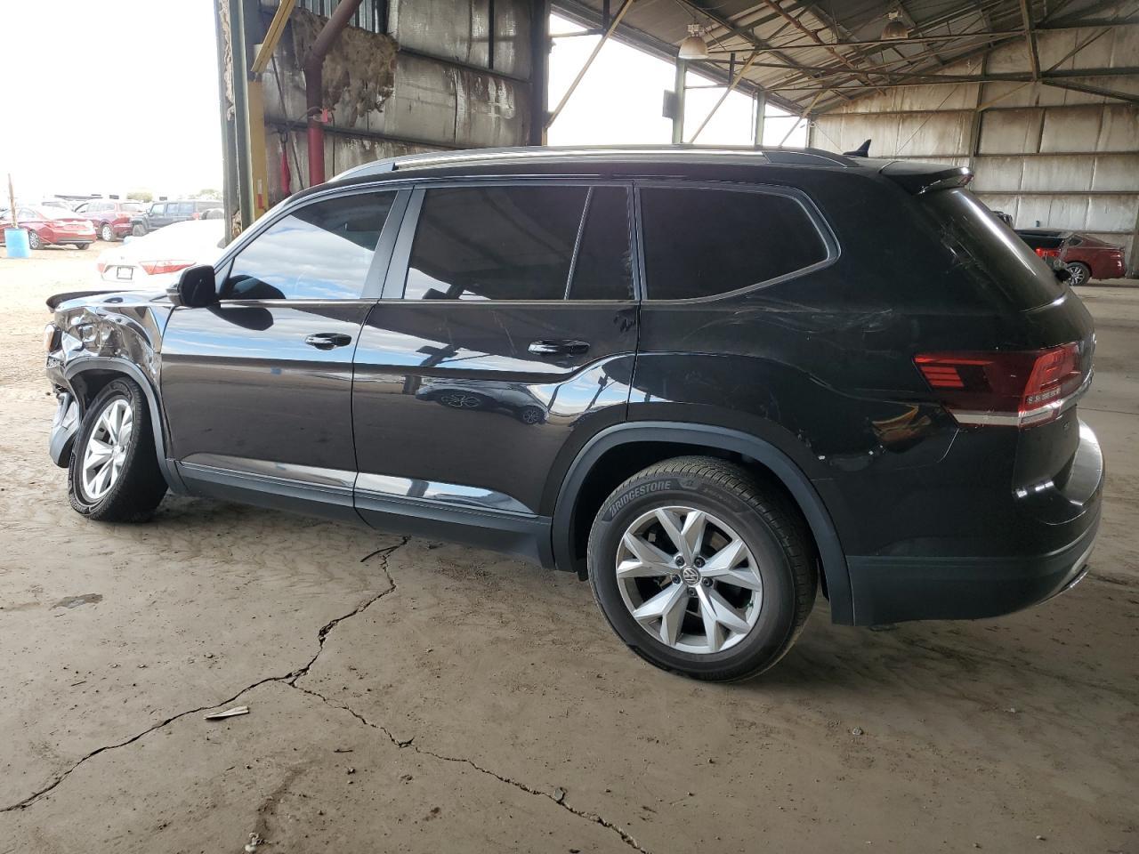 2018 VOLKSWAGEN ATLAS SE - Image 2