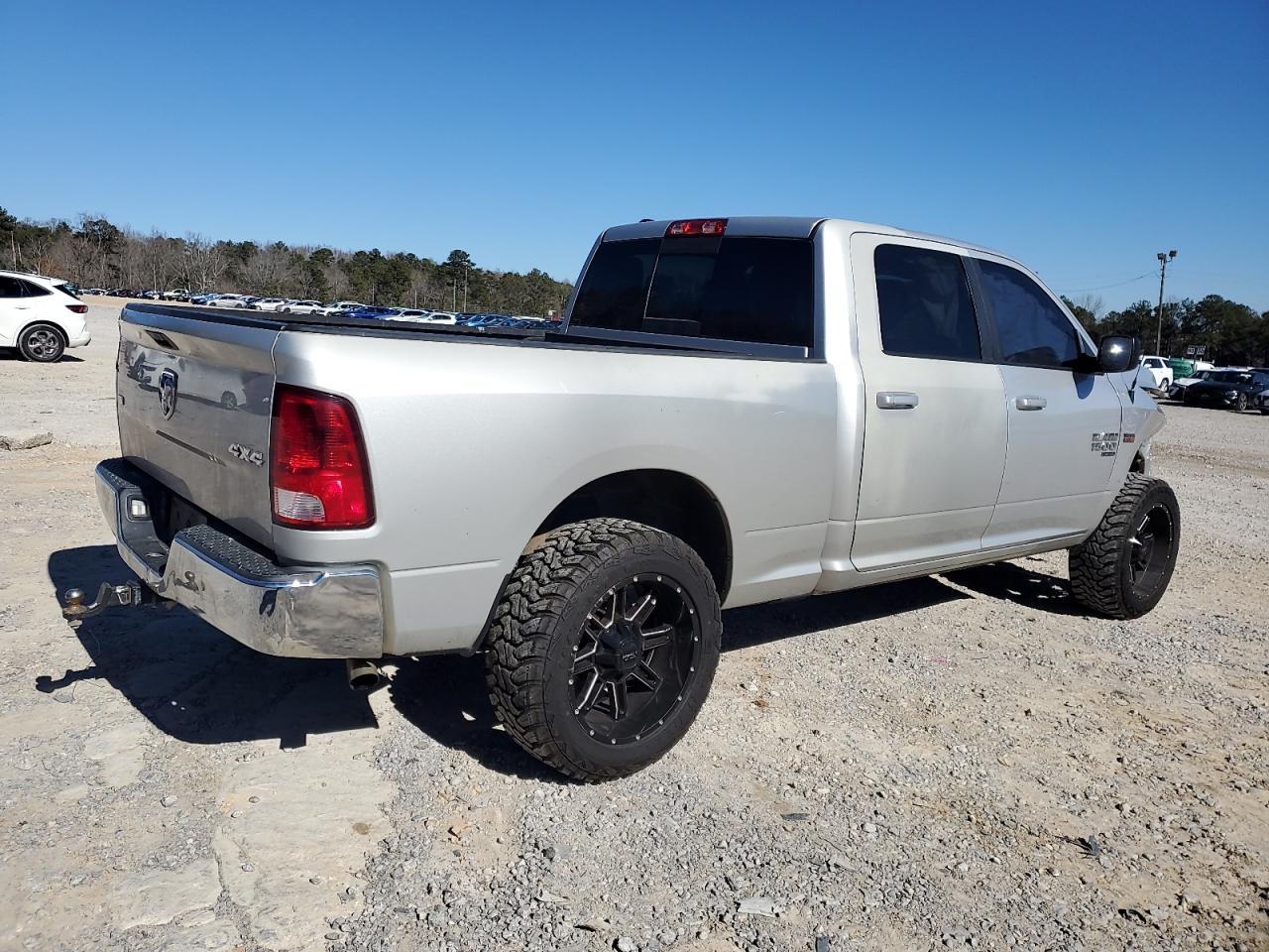 2019 RAM 1500 CLASS - Фото 3