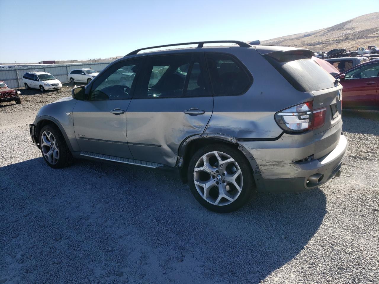 2013 BMW X5 XDRIVE3 - Image 2