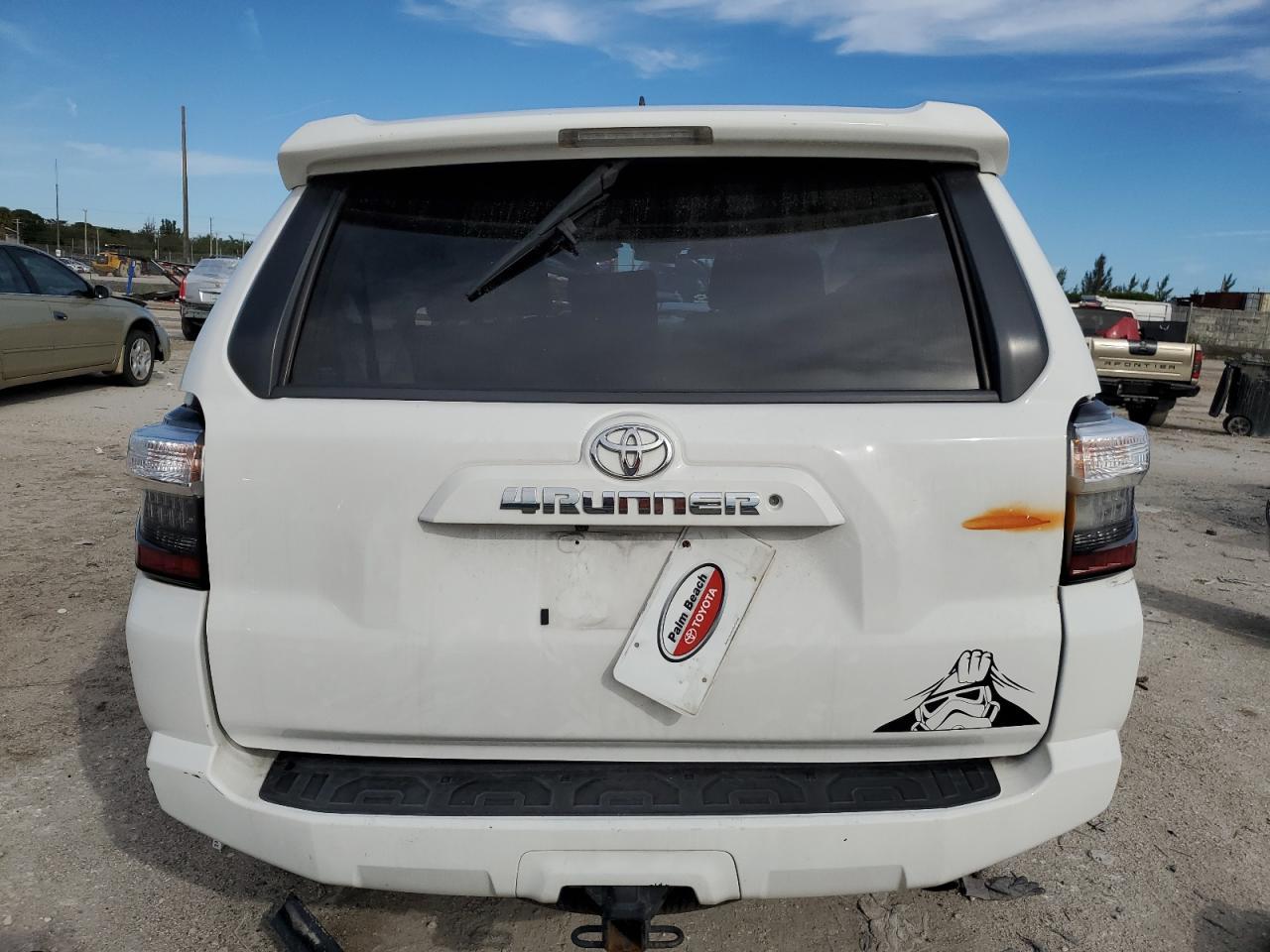 2018 TOYOTA 4RUNNER SR - Фото 6