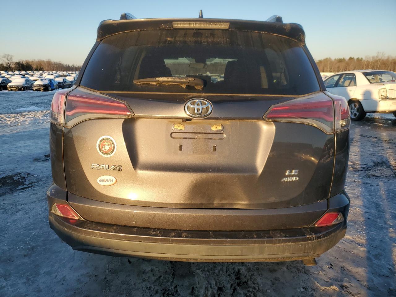2017 TOYOTA RAV4 LE - Фото 6