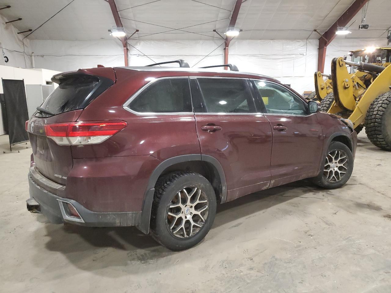 2018 TOYOTA HIGHLANDER - Image 3