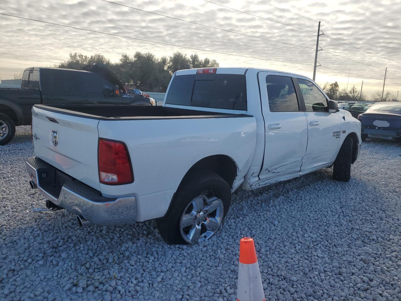 2019 RAM 1500 CLASS - Фото 3