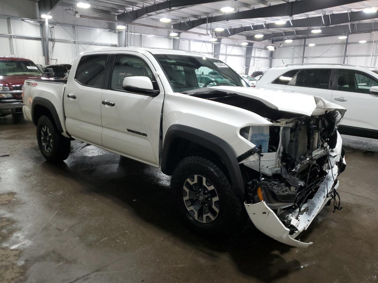 2023 TOYOTA TACOMA DOU - Фото 4