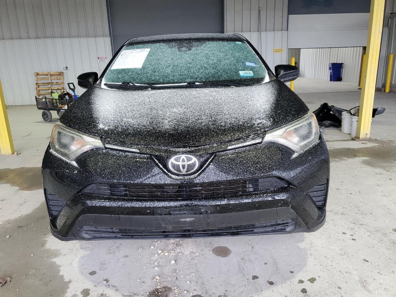 2018 TOYOTA RAV4 LE - Фото 5