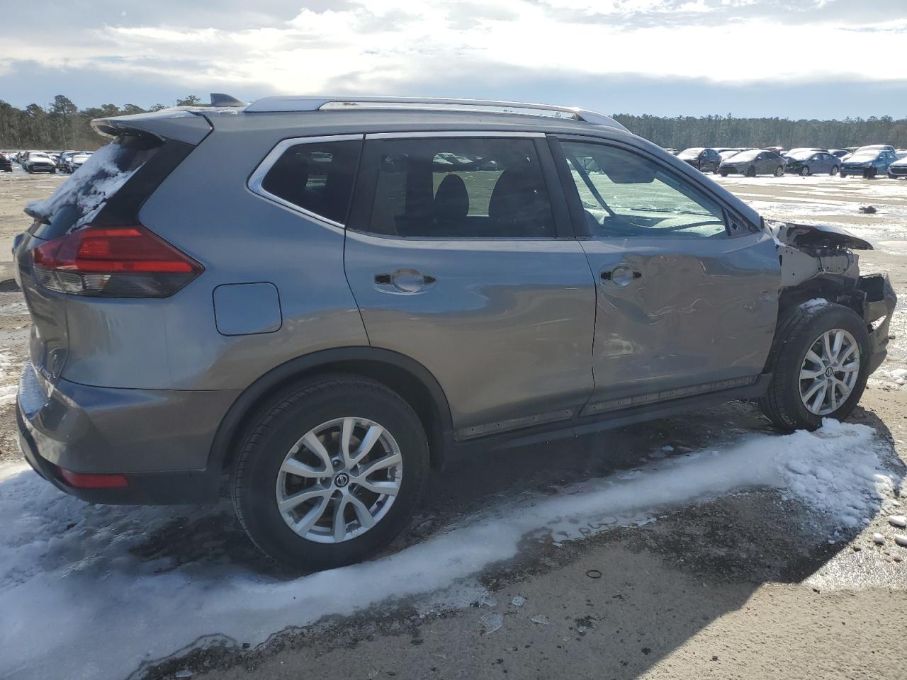 2017 NISSAN ROGUE S - Фото 3