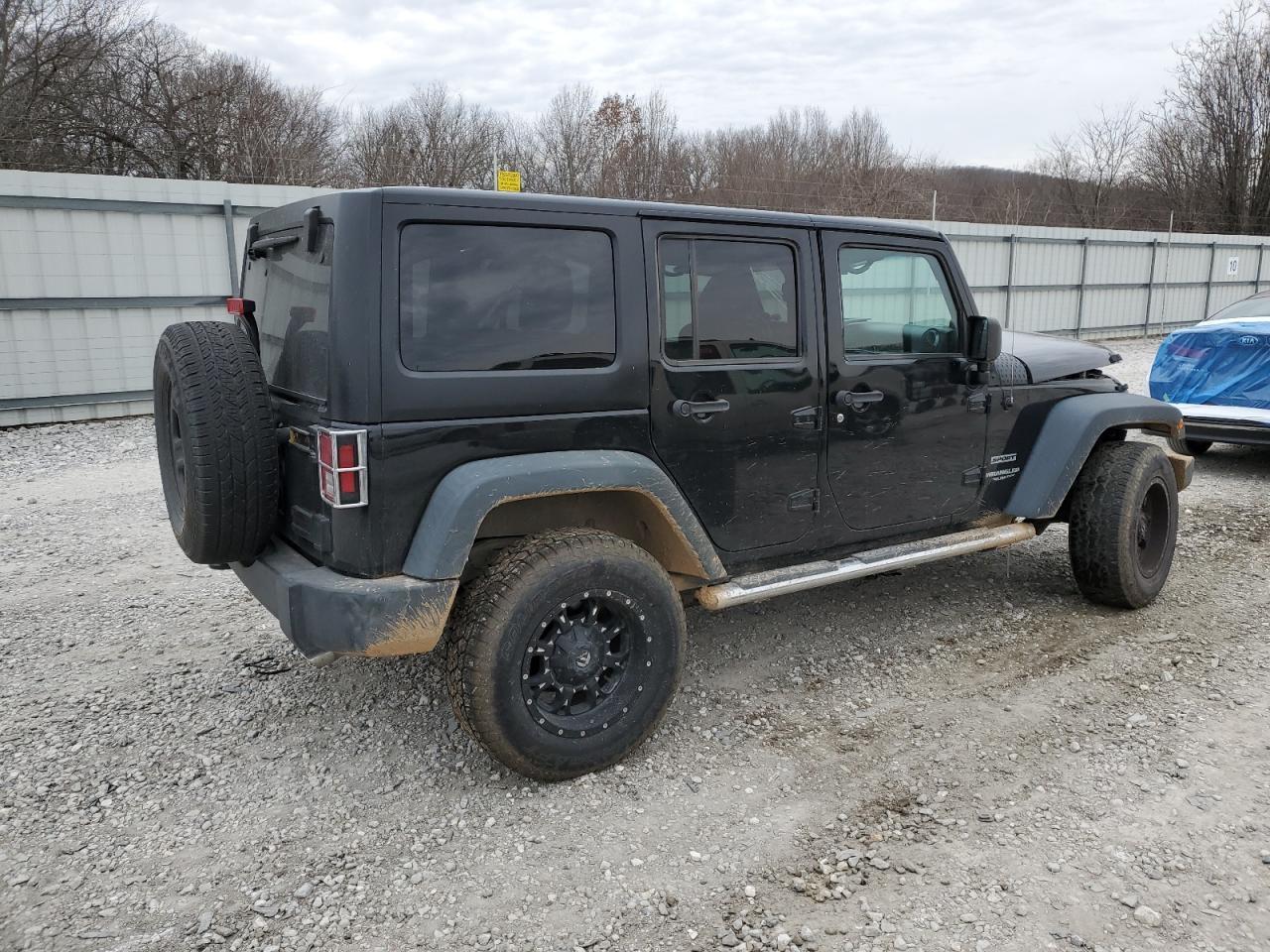 2012 JEEP WRANGLER U - Image 3
