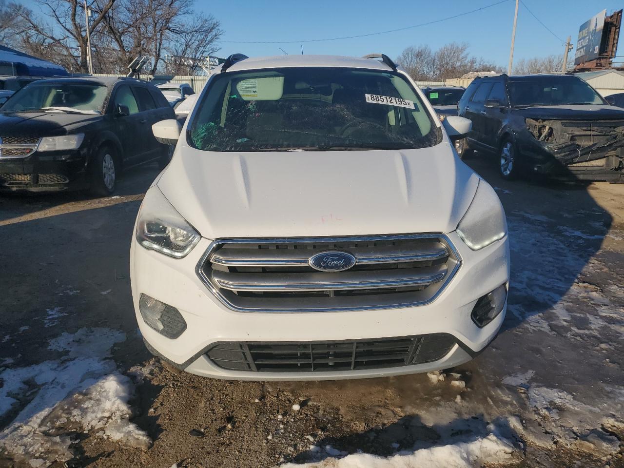 2017 FORD ESCAPE SE - Фото 5