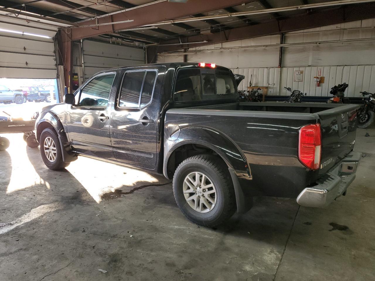 2017 NISSAN FRONTIER S - Фото 2