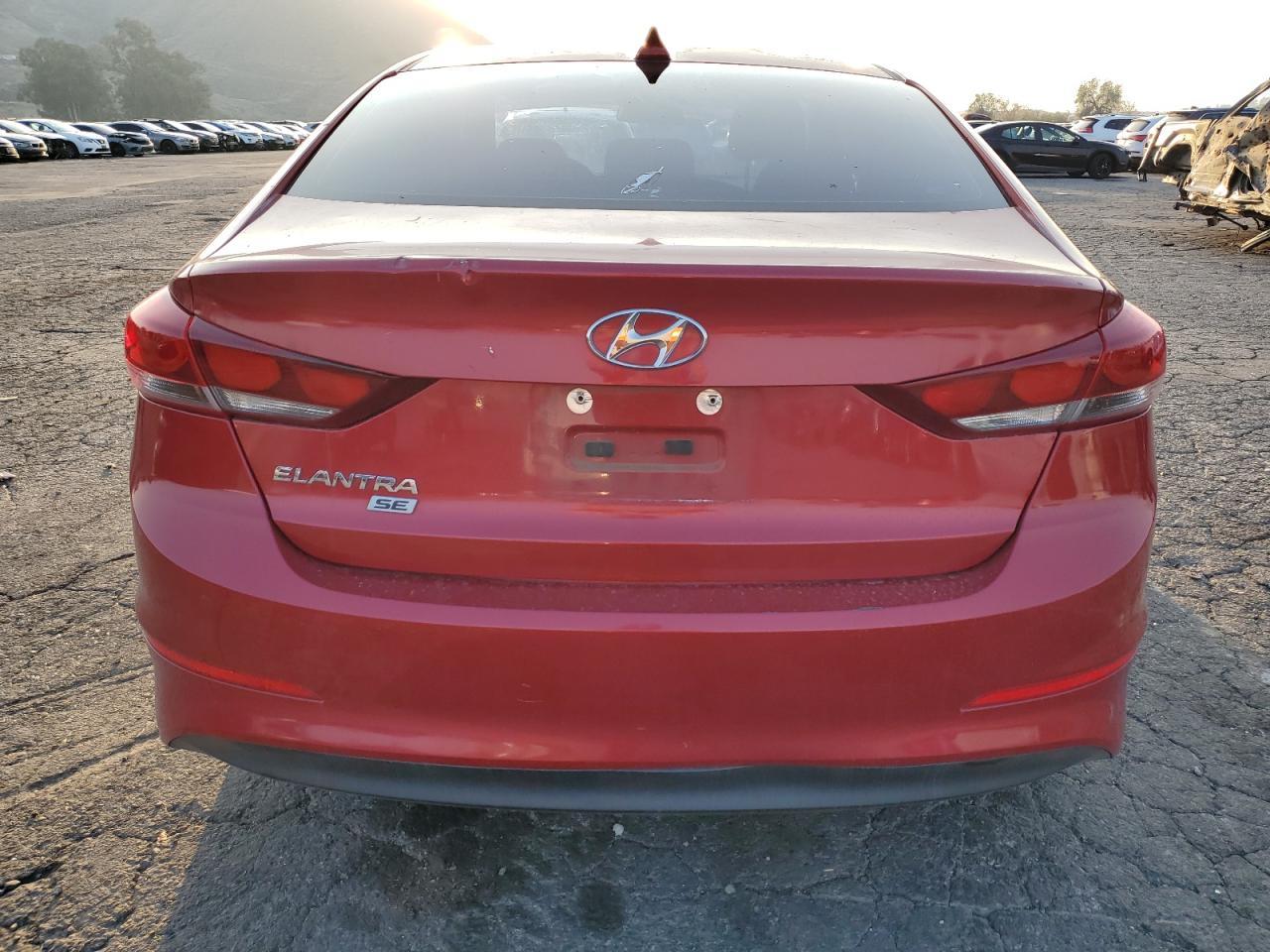 2017 HYUNDAI ELANTRA SE - Image 6