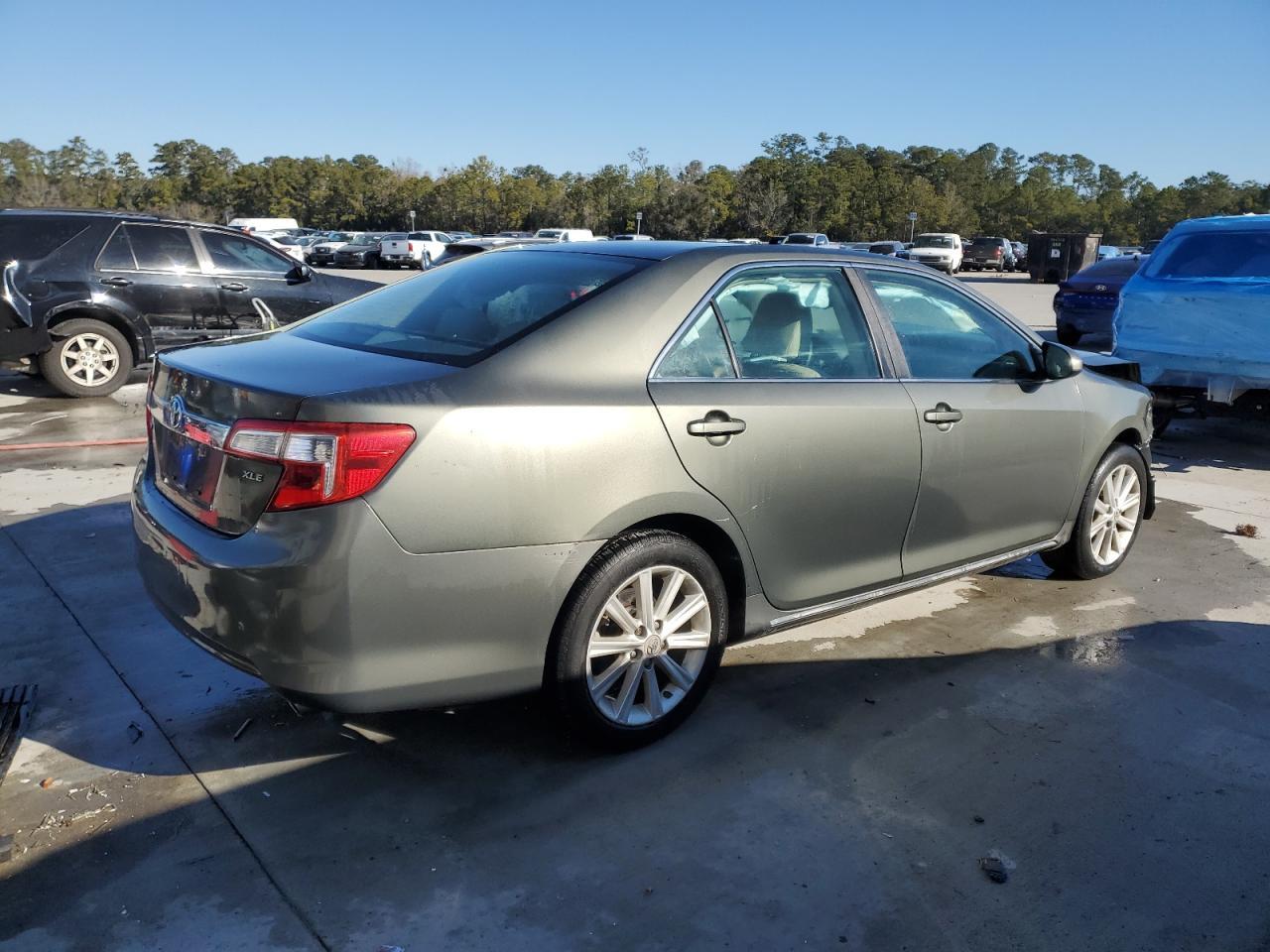 2012 TOYOTA CAMRY BASE - Фото 3