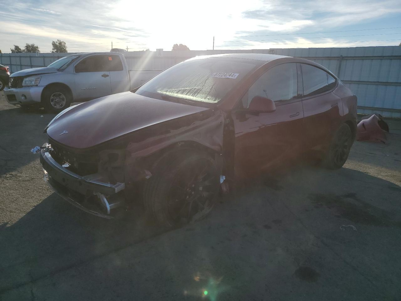 2024 TESLA MODEL Y
