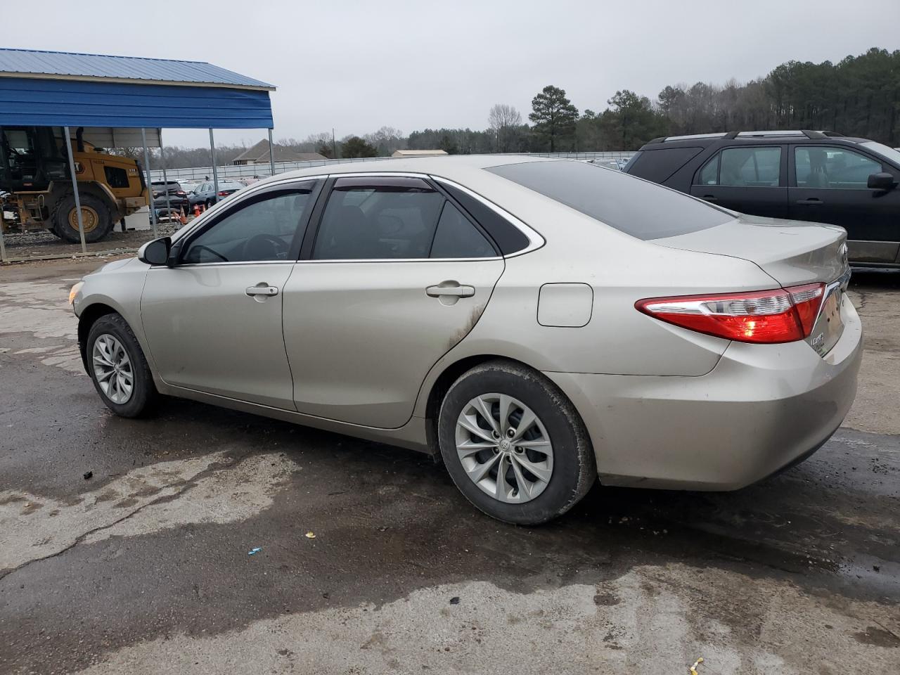2017 TOYOTA CAMRY LE - Image 2