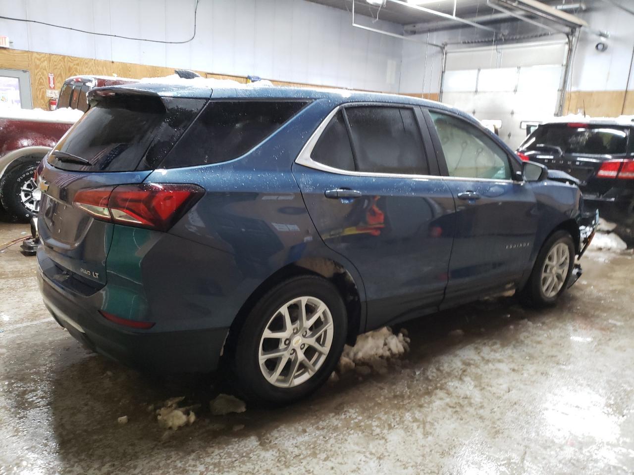 2024 CHEVROLET EQUINOX LT - Image 3