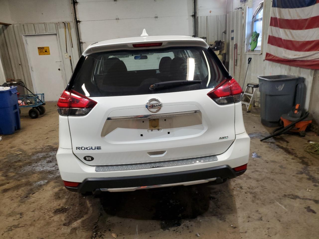 2017 NISSAN ROGUE S - Image 6