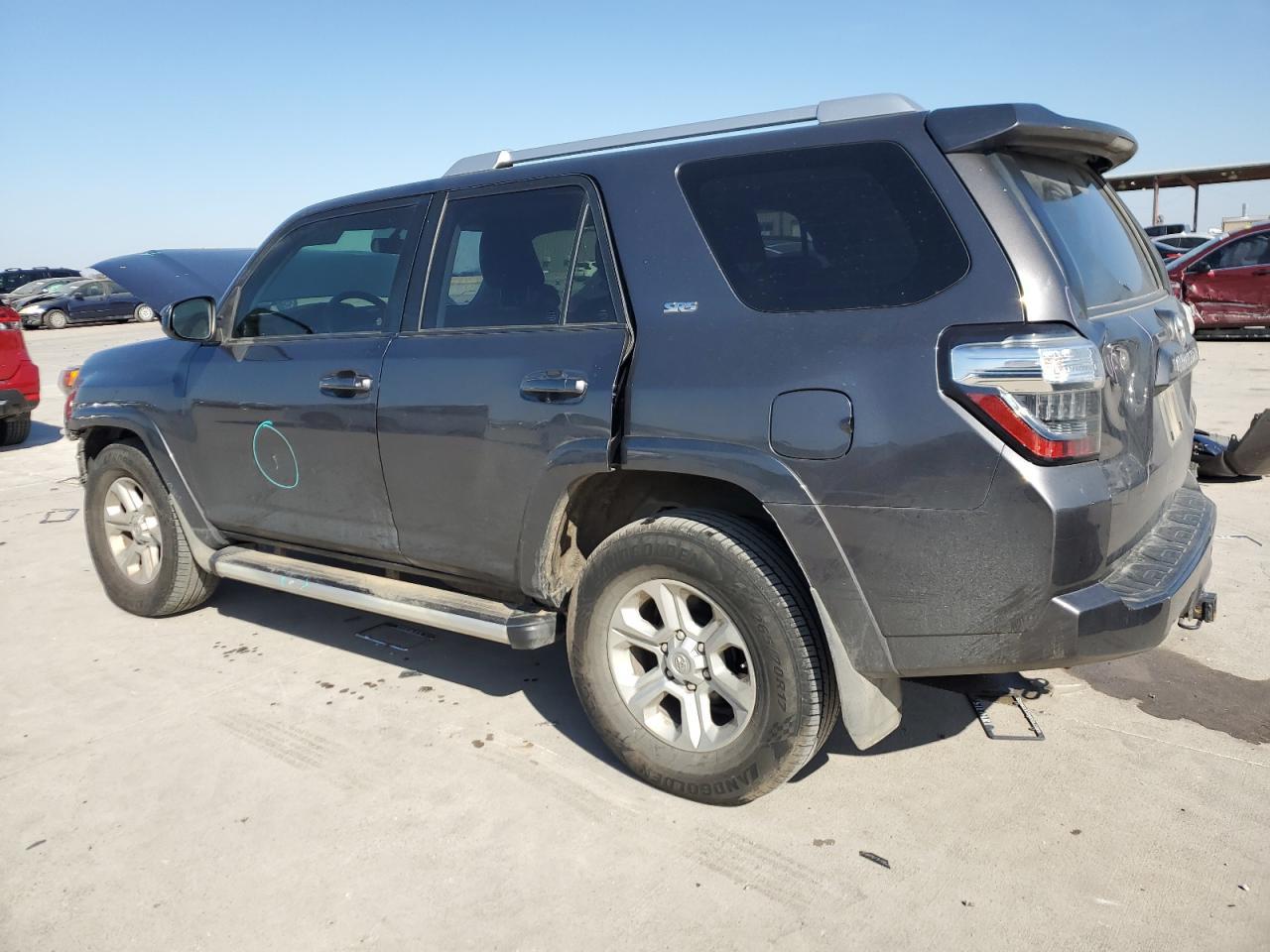 2017 TOYOTA 4RUNNER SR - Фото 2
