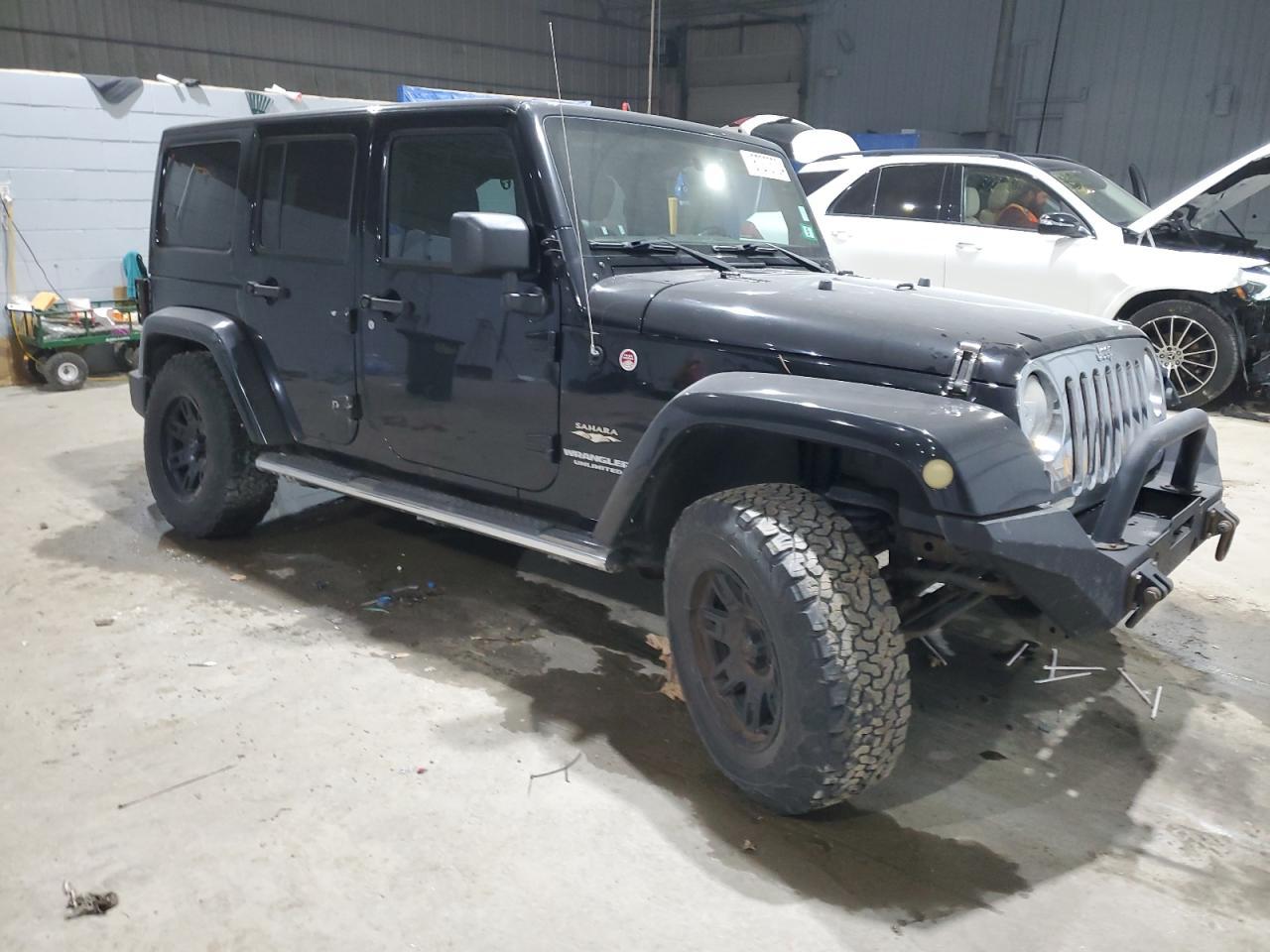 2012 JEEP WRANGLER U - Image 4
