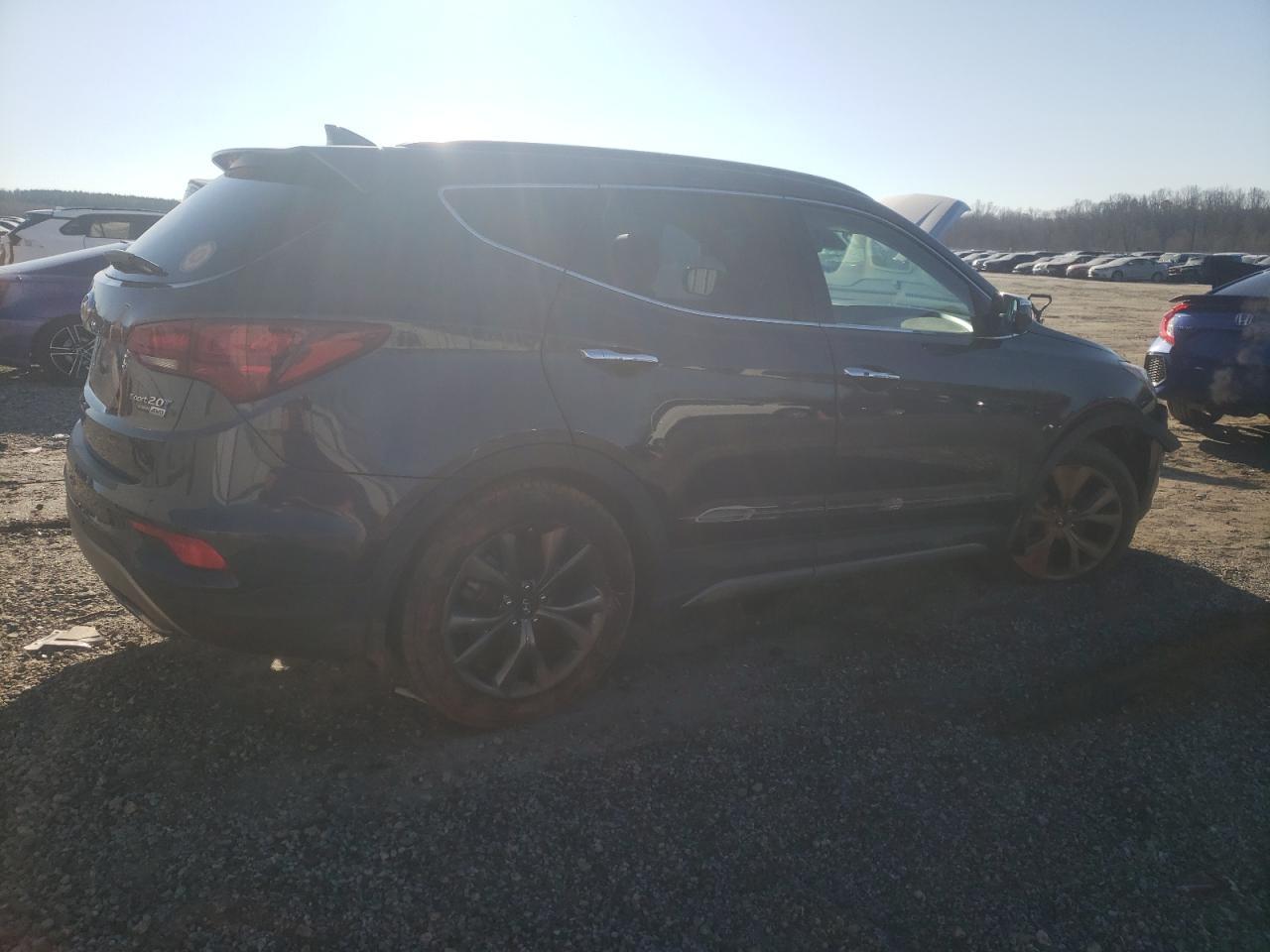 2017 HYUNDAI SANTA FE S - Image 3