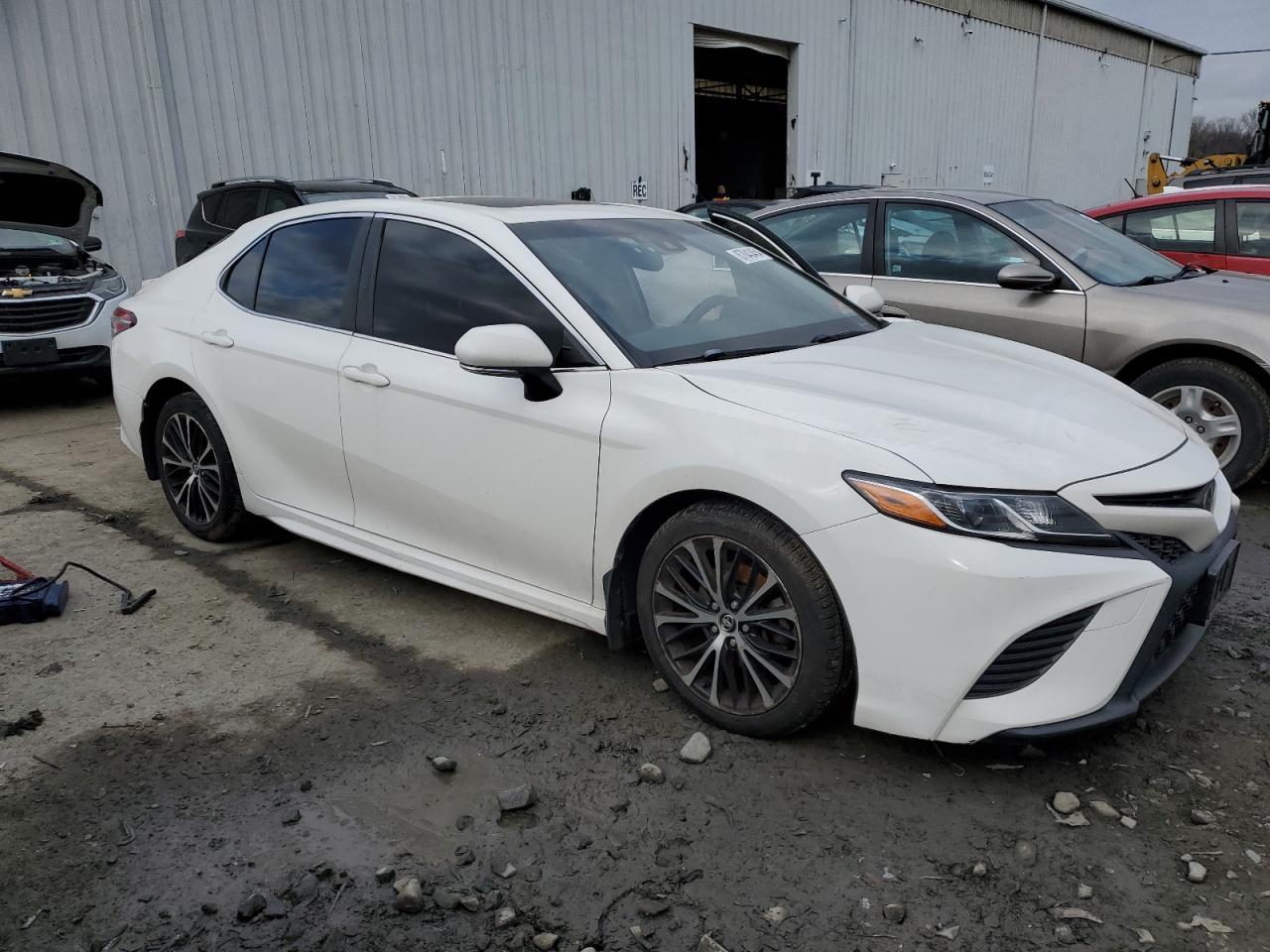 2018 TOYOTA CAMRY L - Image 4