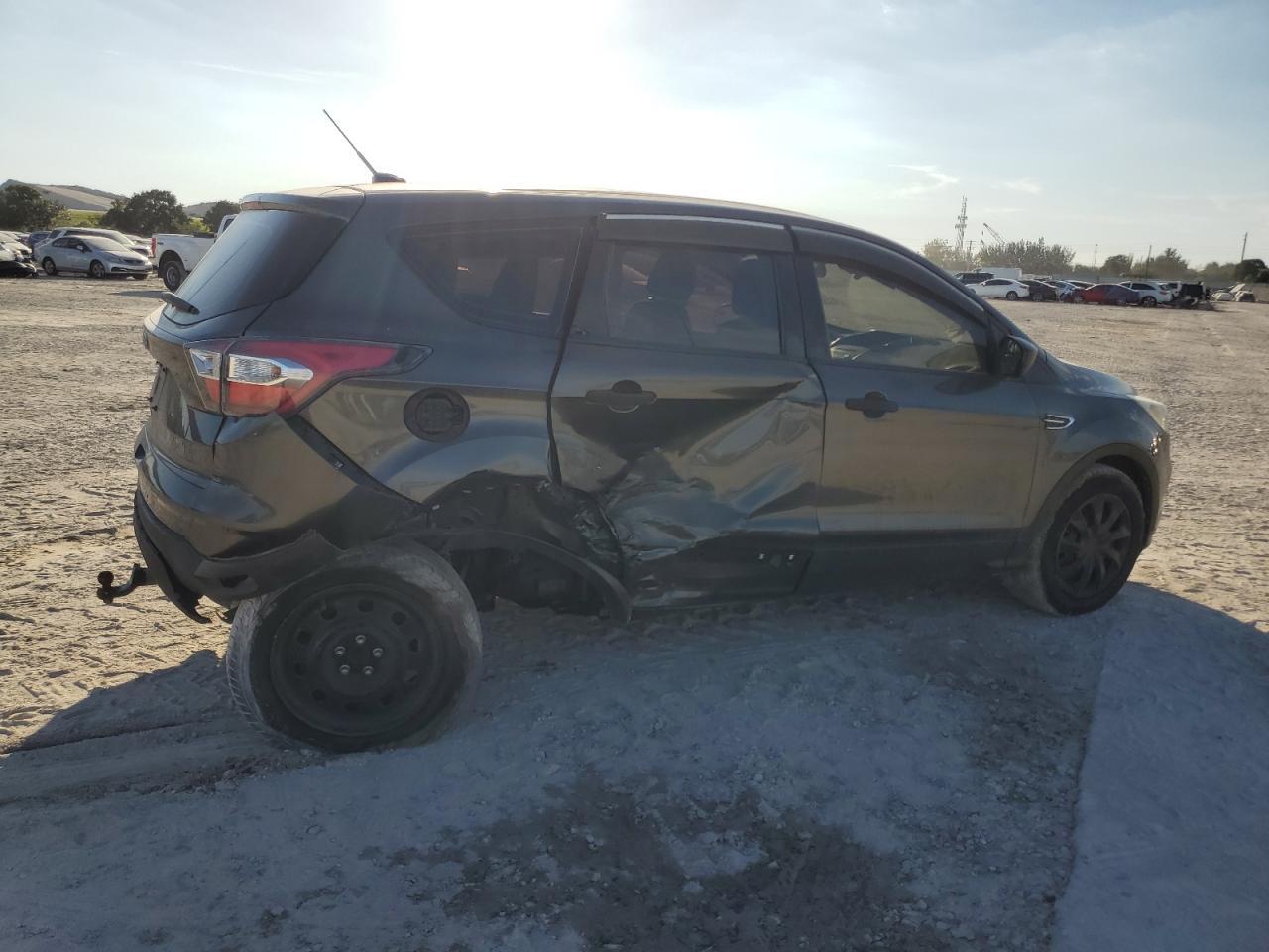 2017 FORD ESCAPE S - Image 3